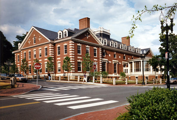 harvard_barker-center-9b_exterior_goody-clancy.jpg